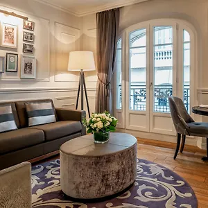 La Clef Louvre By The Crest Collection Paris