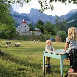 https://molla-guest-house.albaniahotels.org